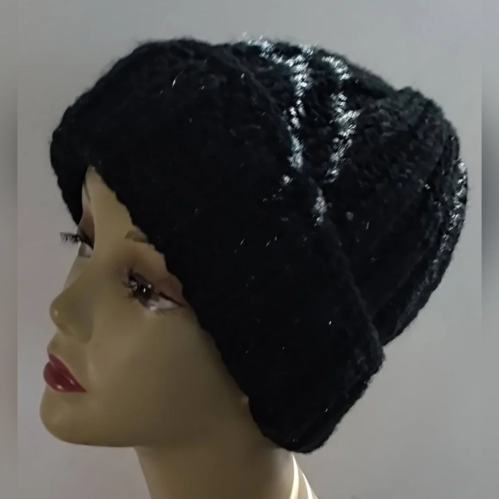 NWT Cashmere Blend Unisex Beanie With A Little Bling!